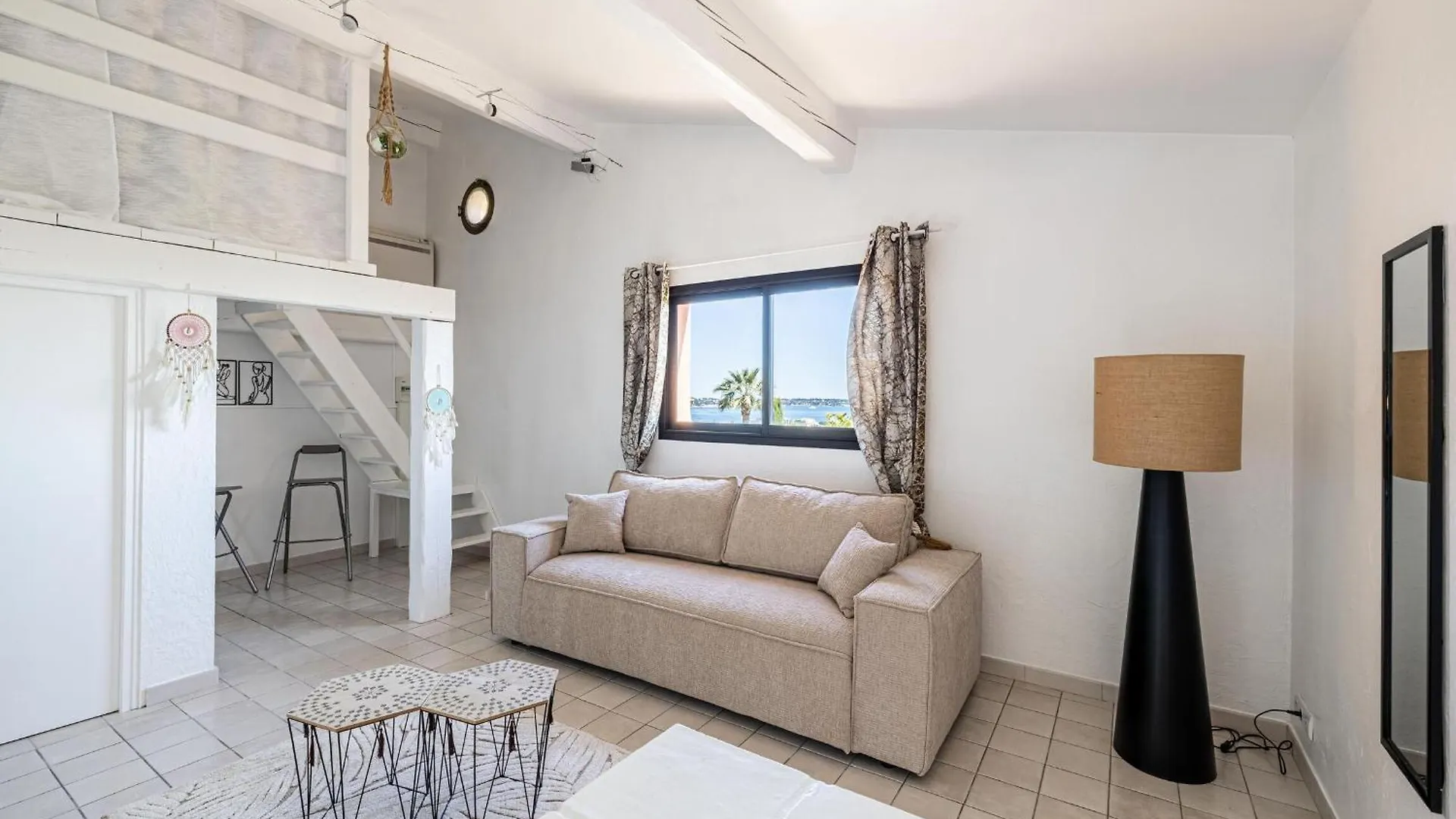 Villa Flore - Panoramic Sea View By Halldis Vallauris 0*,  Francia