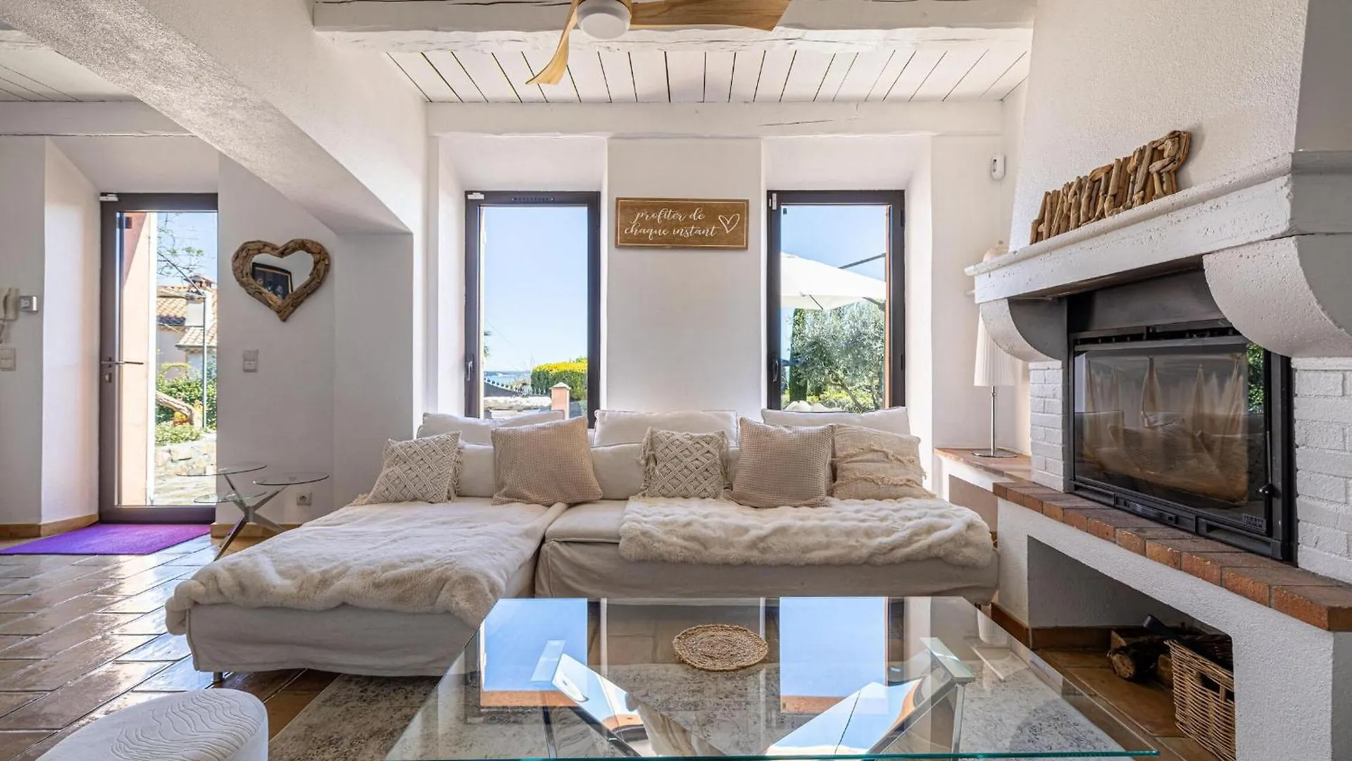 Villa Flore - Panoramic Sea View By Halldis Vallauris