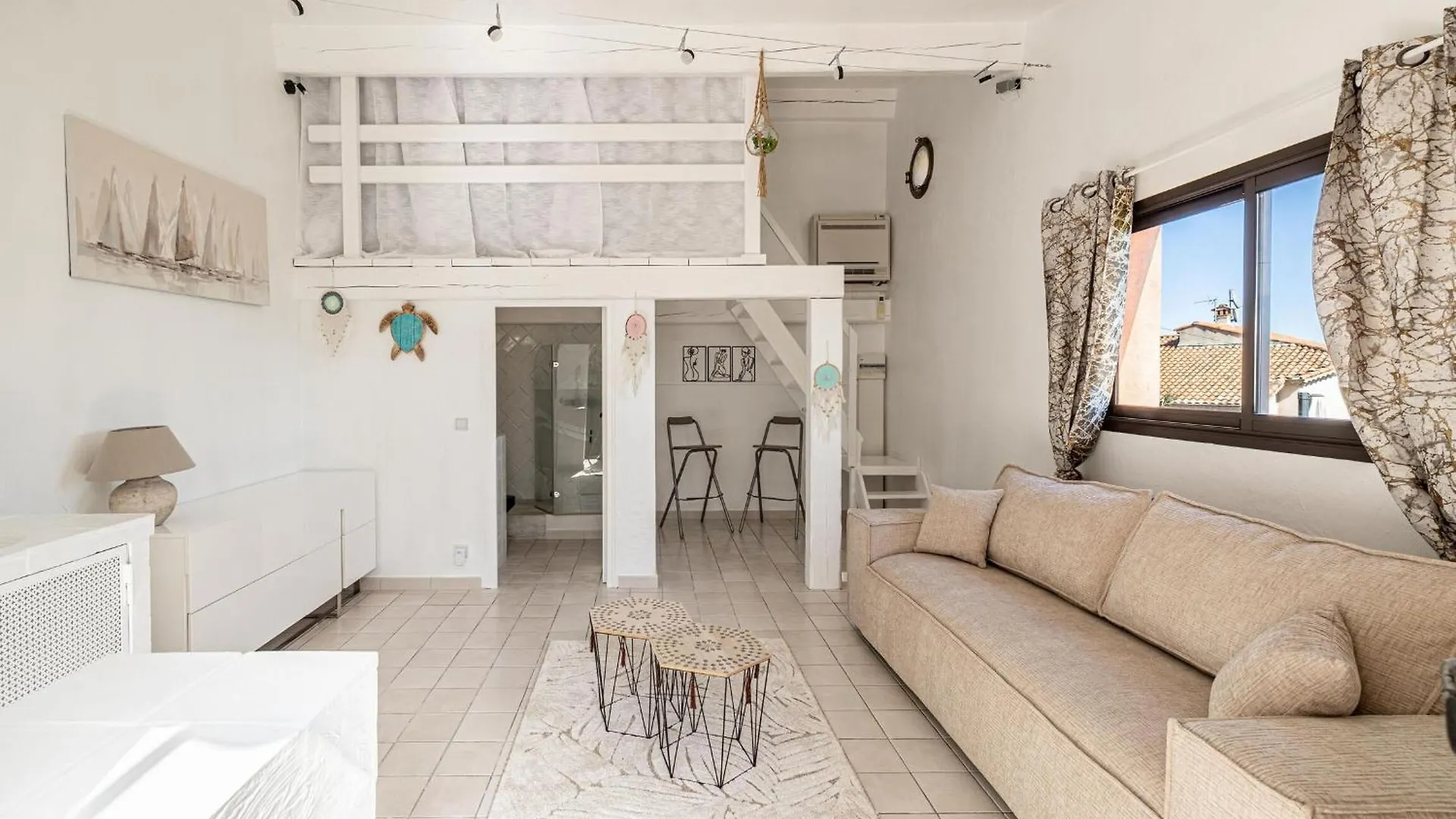 Villa Flore - Panoramic Sea View By Halldis Vallauris