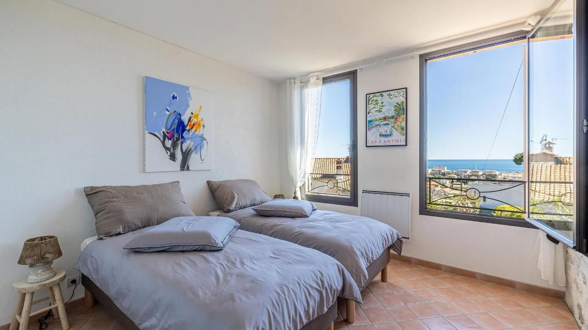 Villa Flore - Panoramic Sea View By Halldis Vallauris